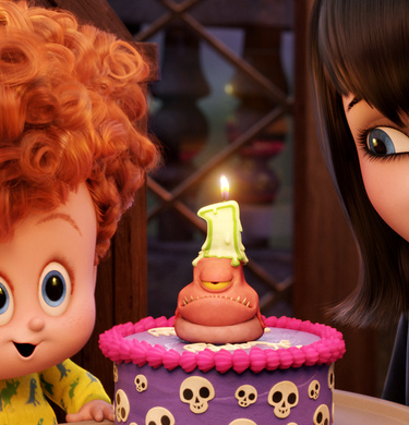 HOTEL TRANSYLVANIA 2 hero banner